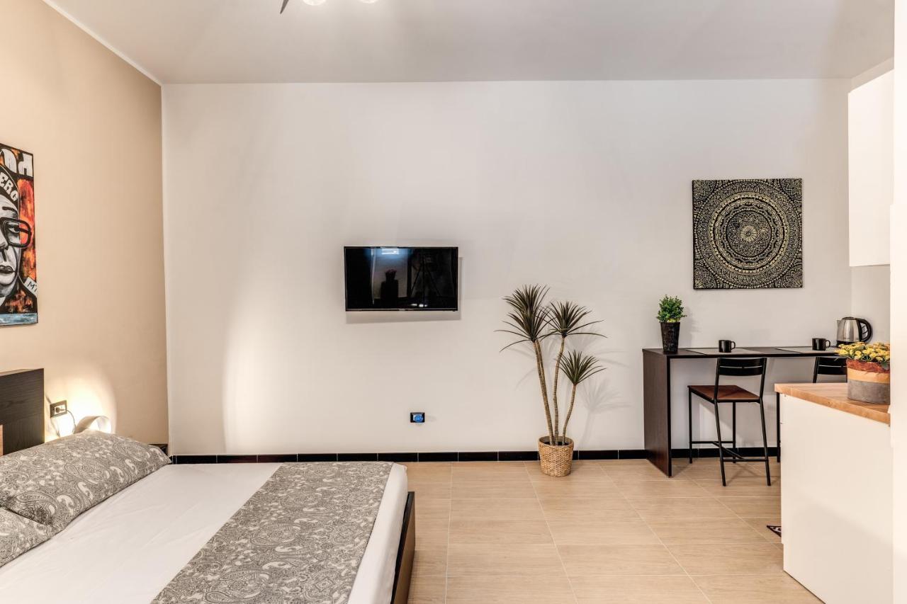 The Quarters Naples Apartments Extérieur photo