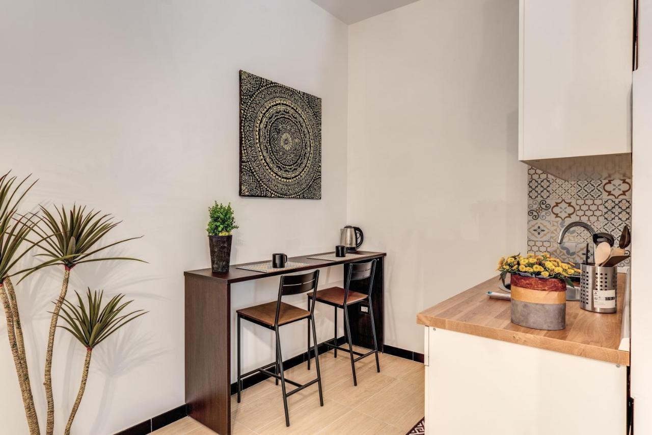 The Quarters Naples Apartments Extérieur photo