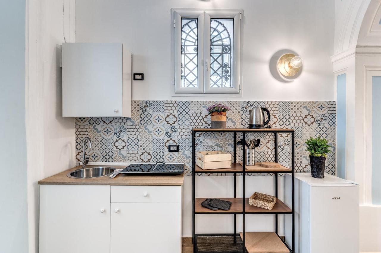 The Quarters Naples Apartments Extérieur photo