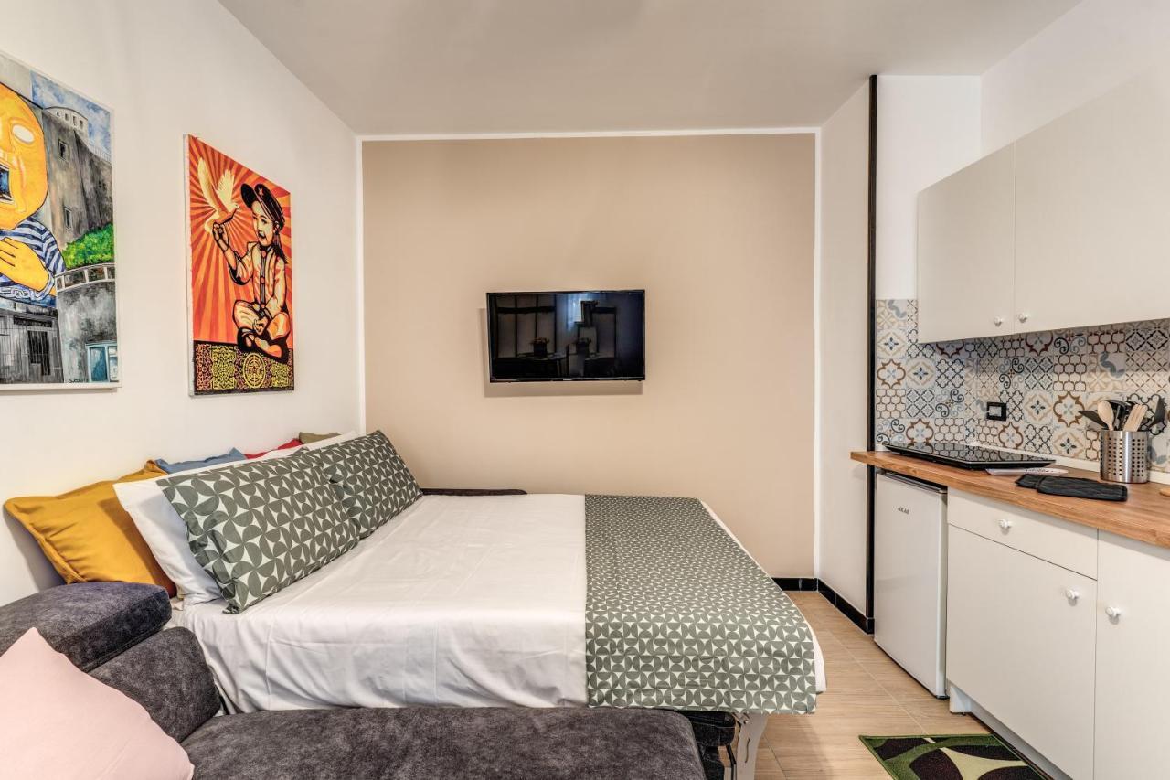 The Quarters Naples Apartments Extérieur photo