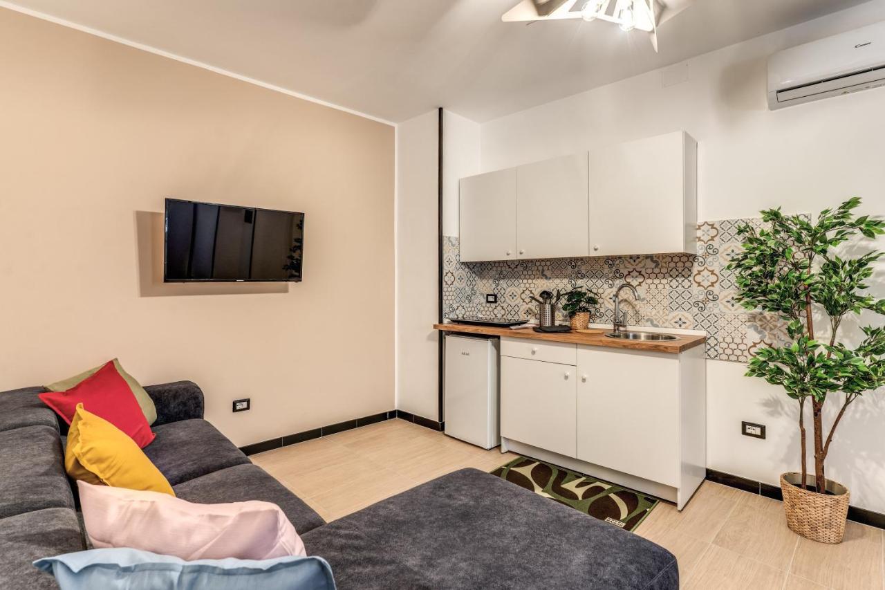 The Quarters Naples Apartments Extérieur photo
